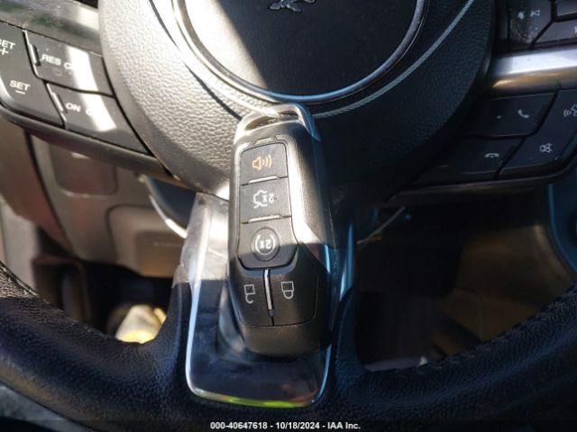 1FATP8EM6G5269562 Ford Mustang V6