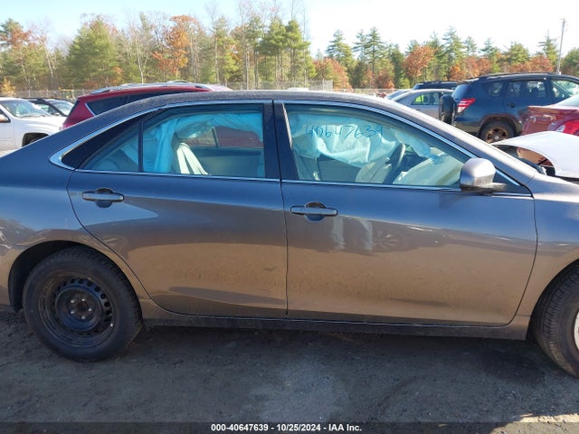 Aukcja sprzedaży 2016 Toyota Camry Le, vin: 4T4BF1FK1GR566470, numer aukcji: 40647639
