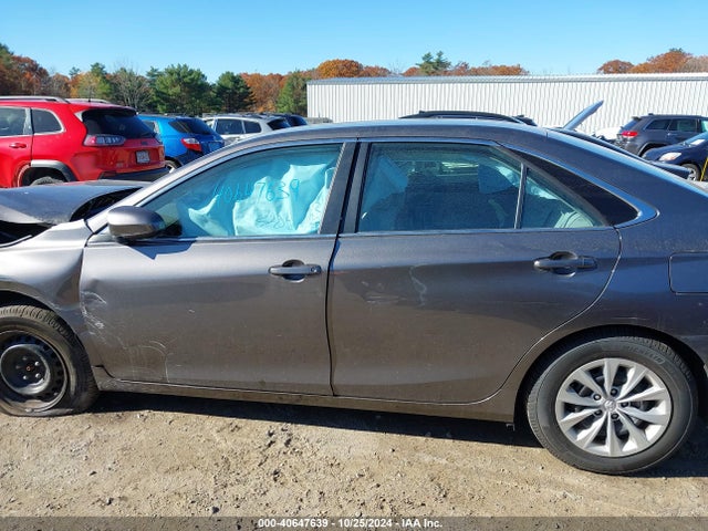 Aukcja sprzedaży 2016 Toyota Camry Le, vin: 4T4BF1FK1GR566470, numer aukcji: 40647639