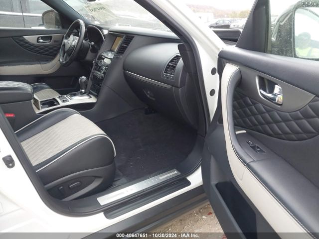JN8CS1MW2HM412165 Infiniti QX70