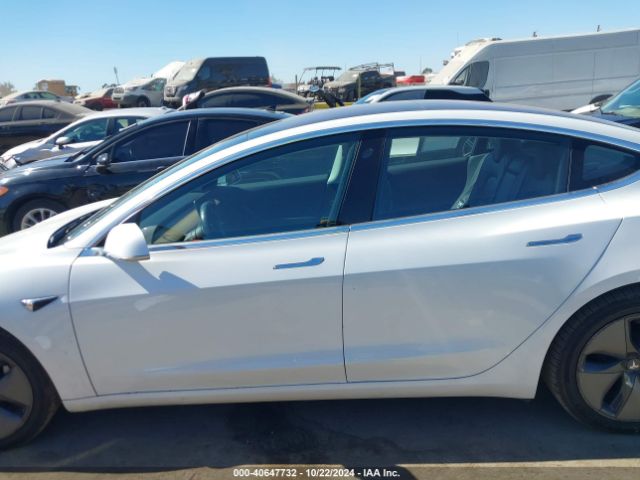 5YJ3E1EA5JF017322 Tesla Model 3 Long Range/mid Range