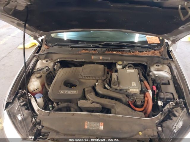 3FA6P0LU8JR132449 Ford Fusion Hybrid Se
