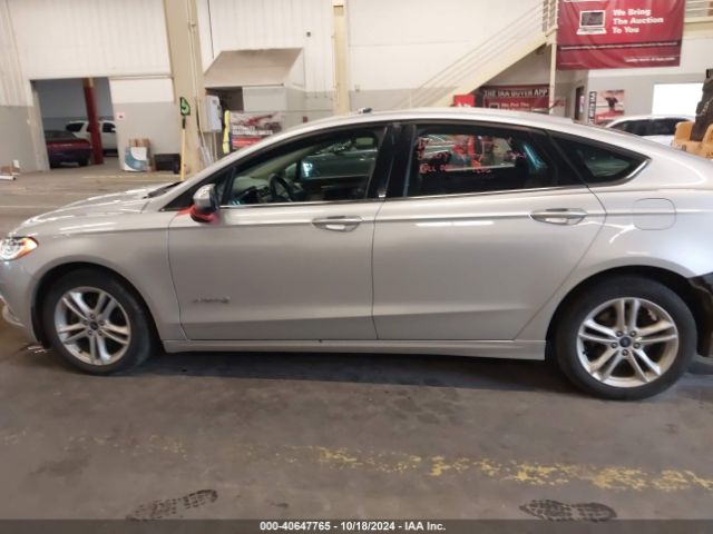 3FA6P0LU8JR132449 Ford Fusion Hybrid Se