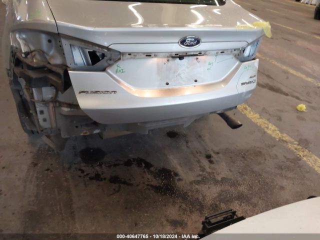 3FA6P0LU8JR132449 Ford Fusion Hybrid Se