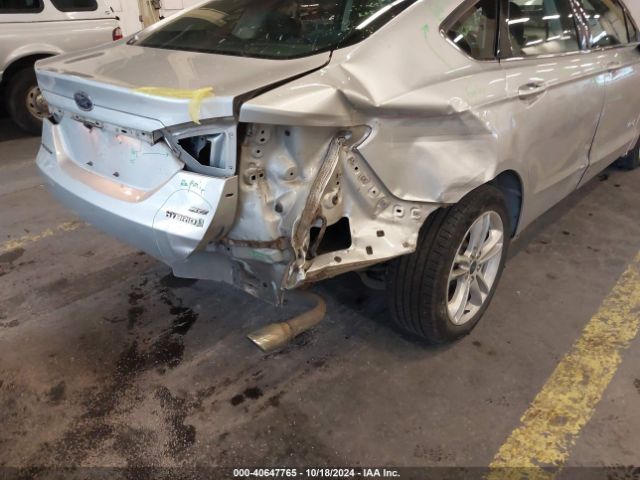3FA6P0LU8JR132449 Ford Fusion Hybrid Se