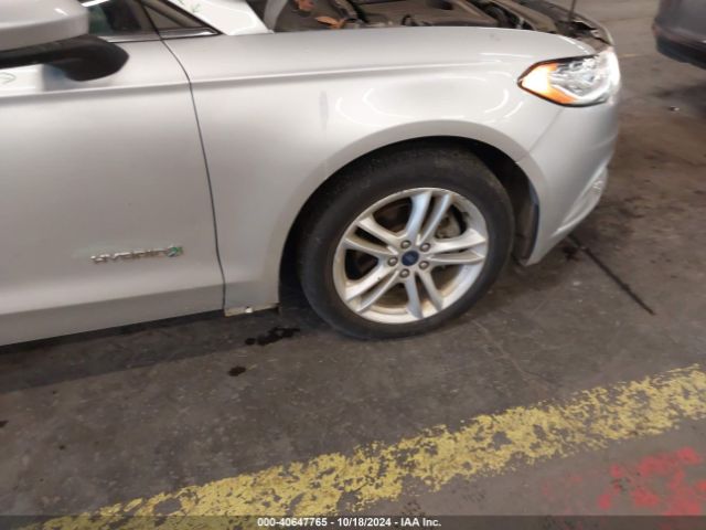 3FA6P0LU8JR132449 Ford Fusion Hybrid Se