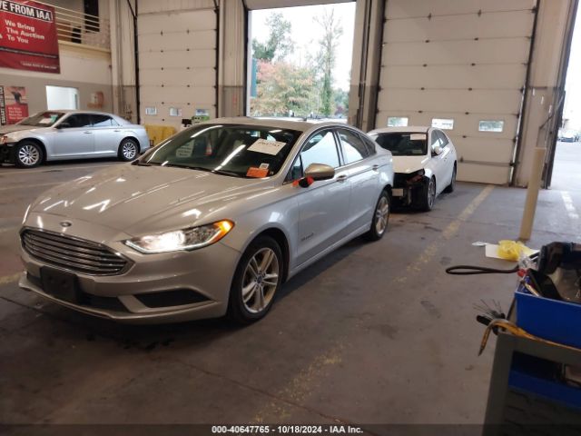 3FA6P0LU8JR132449 Ford Fusion Hybrid Se