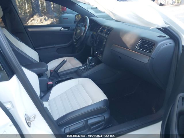 3VWD17AJ5GM412207 Volkswagen Jetta 1.8t Sport