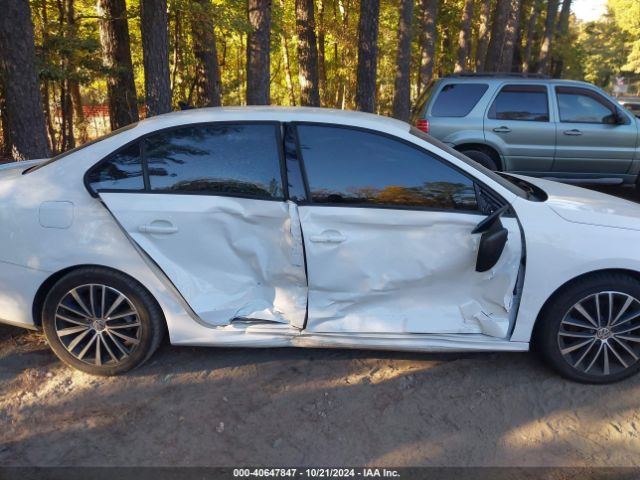 3VWD17AJ5GM412207 Volkswagen Jetta 1.8t Sport