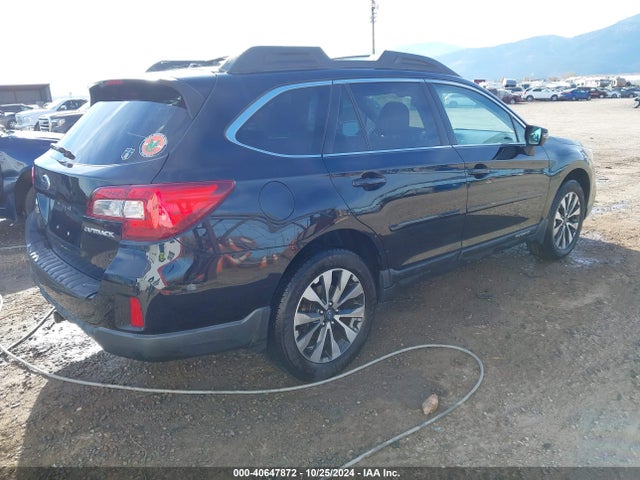 Subaru Outback 2.5i Limited 2015 4S4BSBNCXF3231685 Image 4