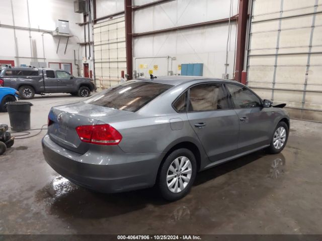 1VWAT7A30FC016409 Volkswagen Passat 1.8t Wolfsburg Edition