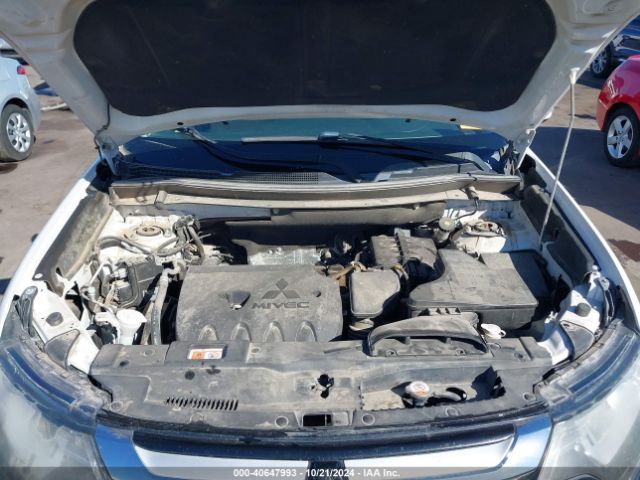 JA4AD3A32GZ009463 Mitsubishi Outlander Se