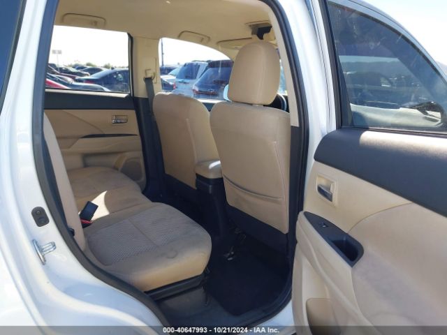 JA4AD3A32GZ009463 Mitsubishi Outlander Se