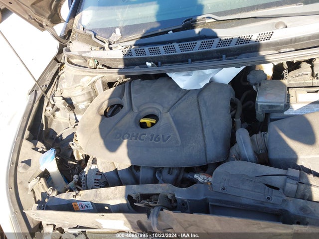 Hyundai ELANTRA SE 2015 5NPDH4AE9FH584132 Image 10