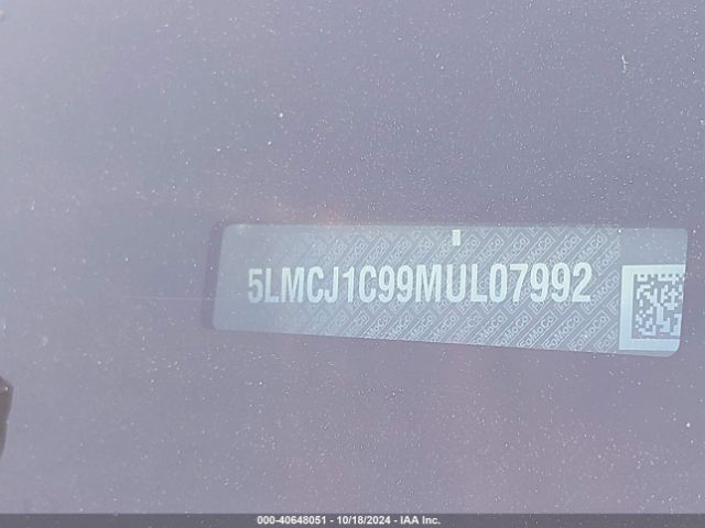 5LMCJ1C99MUL07992 Lincoln Corsair Standard