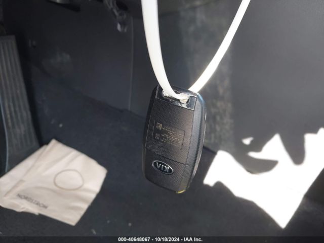 5XXGT4L38GG017172 KIA Optima Lx