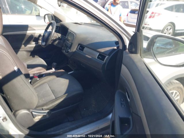 2018 MITSUBISHI OUTLANDER JA4AD3A33JZ007311 Photo 4