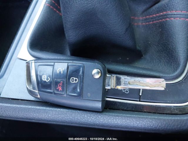 3VW5T7AU1GM057058 Volkswagen Golf Gti S 4-door