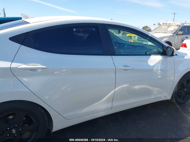Hyundai ELANTRA SE 2015 5NPDH4AE5FH576030 Image 13