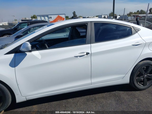Hyundai ELANTRA SE 2015 5NPDH4AE5FH576030 Image 14