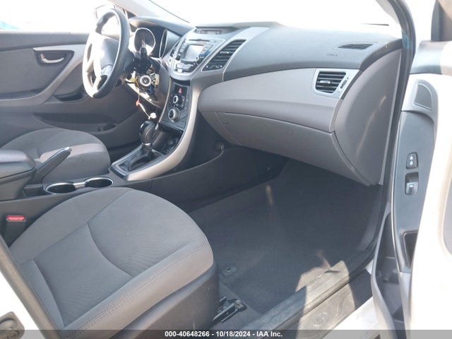 Hyundai ELANTRA SE 2015 5NPDH4AE5FH576030 Image 5