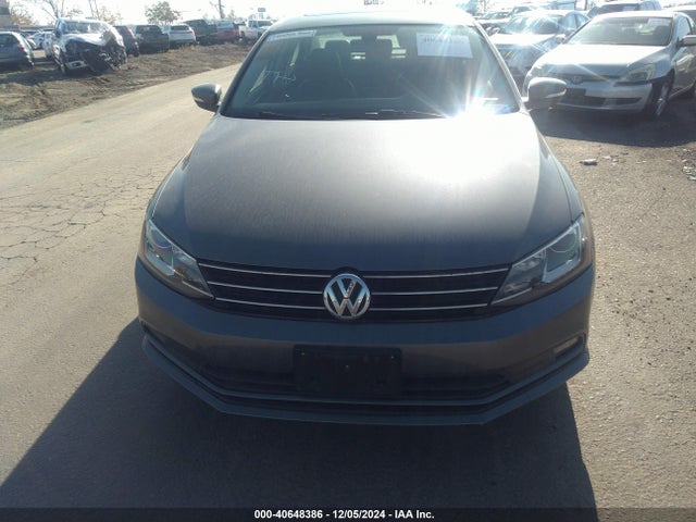 3VWL07AJ3GM260040 Volkswagen Jetta 1.8t Sel