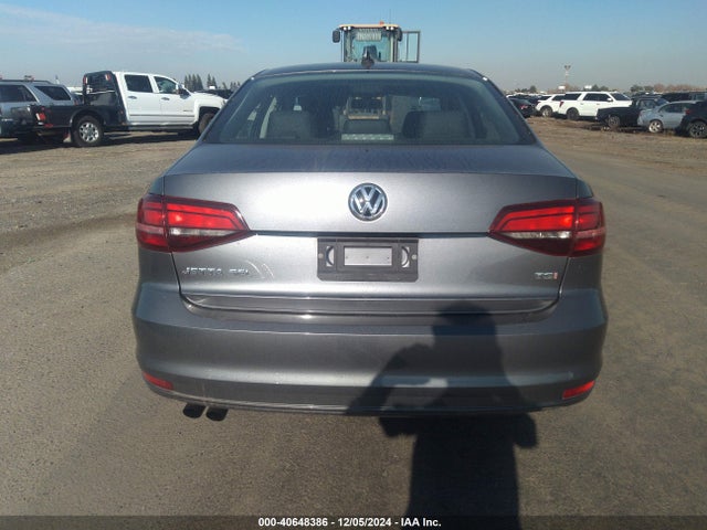 3VWL07AJ3GM260040 Volkswagen Jetta 1.8t Sel