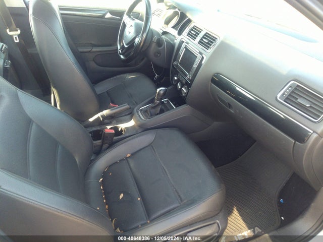 3VWL07AJ3GM260040 Volkswagen Jetta 1.8t Sel
