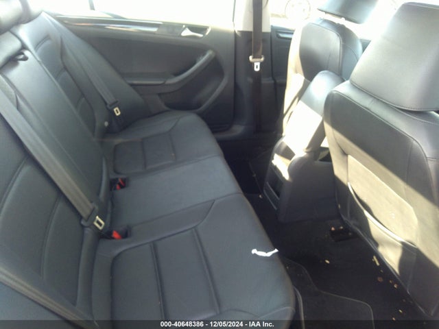 3VWL07AJ3GM260040 Volkswagen Jetta 1.8t Sel
