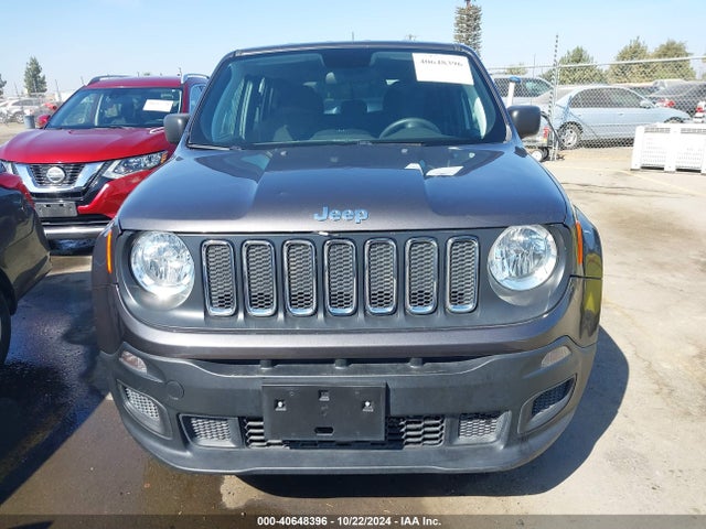 ZACCJBAH8JPH32415 Jeep Renegade Sport 4x4