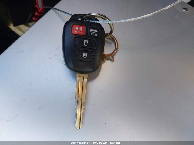 Toyota COROLLA SE 2018 5YFBURHE2JP824252 Image 11