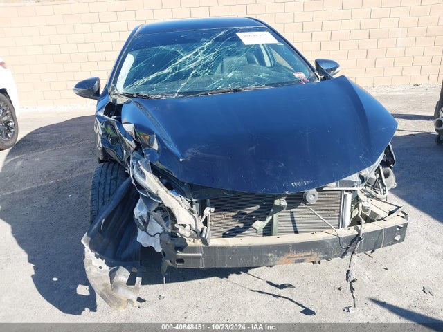 Toyota COROLLA SE 2018 5YFBURHE2JP824252 Image 6