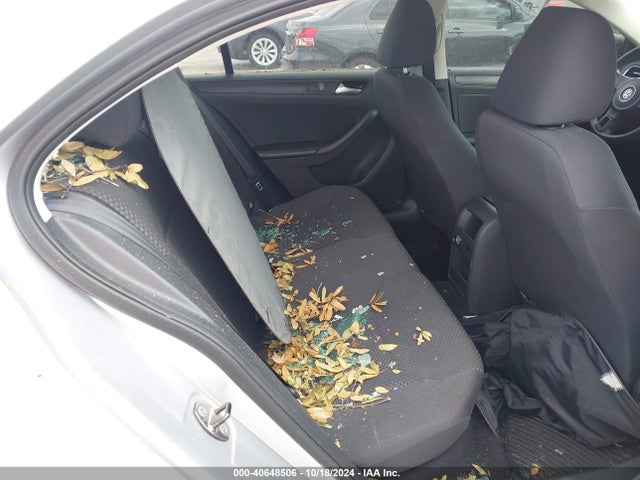 3VW2K7AJ4EM255237 Volkswagen Jetta 2.0l S