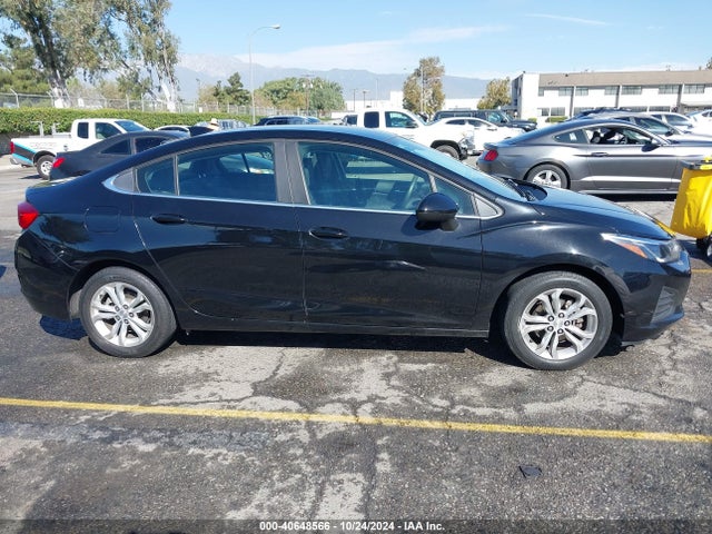 Chevrolet CRUZE LT 2019 1G1BE5SM2K7146006 Image 14