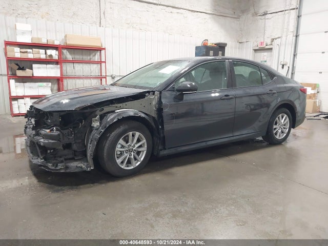 Toyota CAMRY LE 2025 4T1DAACK1SU501133 Image 2
