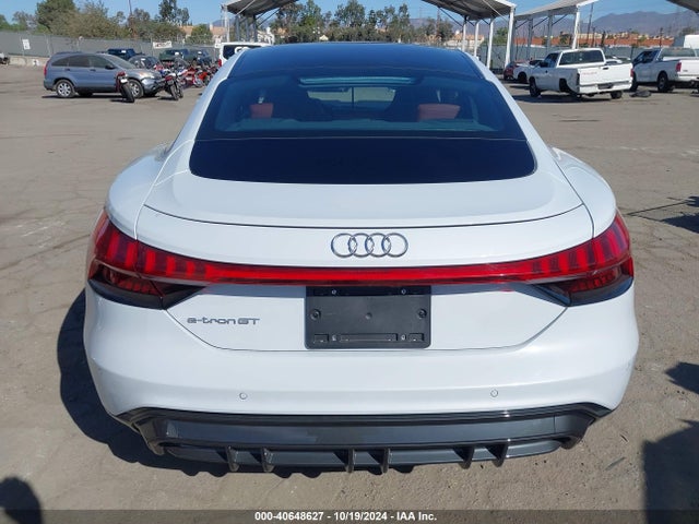 WAUFJBFW0R7002671 Audi E-tron Gt Premium Plus Quattro