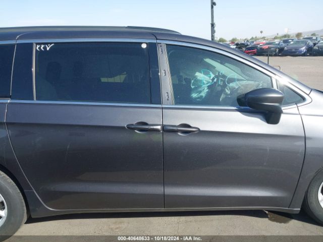 2C4RC1DG3LR262715 Chrysler Voyager Lxi