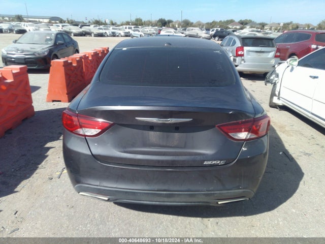 Chrysler 200 S 2015 1C3CCCBB4FN678139 Image 16