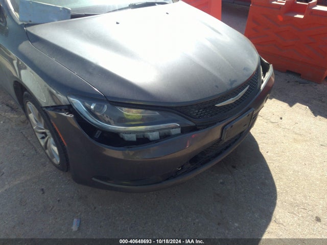 Chrysler 200 S 2015 1C3CCCBB4FN678139 Image 17