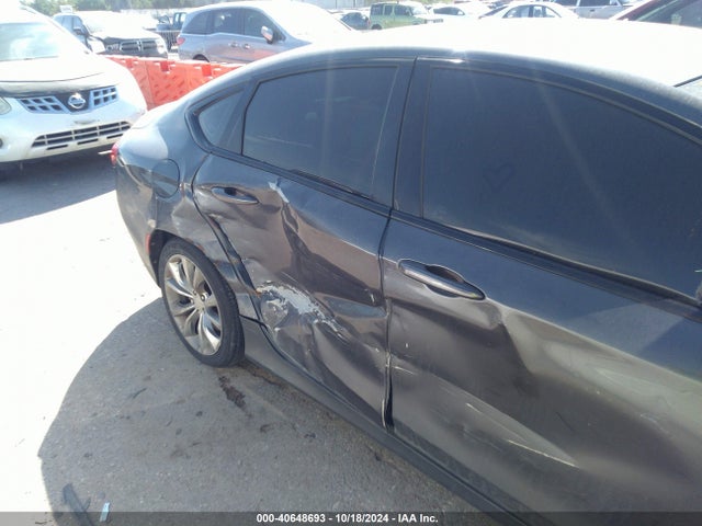 Chrysler 200 S 2015 1C3CCCBB4FN678139 Image 6