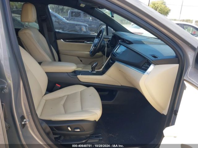 1GYKNARS9JZ152242 Cadillac Xt5 Standard