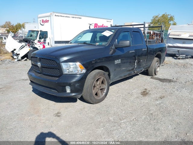 RAM 1500 Express  4x4 6'4 Box 2018 1C6RR7FG0JS198165 Image 2
