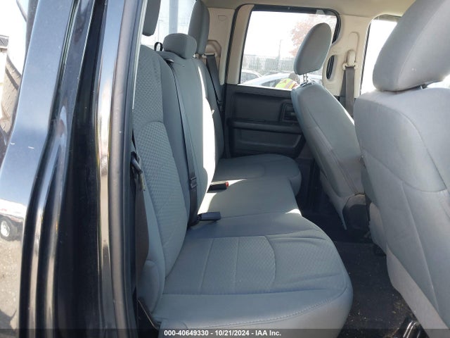 RAM 1500 Express  4x4 6'4 Box 2018 1C6RR7FG0JS198165 Image 8