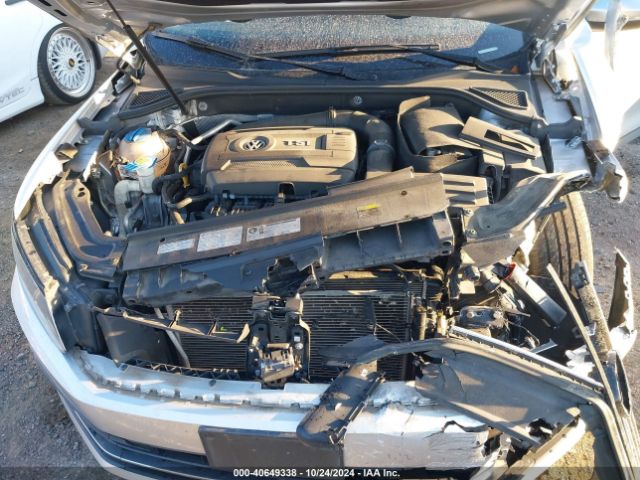 1VWBT7A39HC011216 Volkswagen Passat 1.8t Se