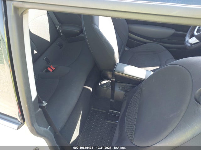 2009 MINI COOPER WMWMF33589TU71881 Photo 7