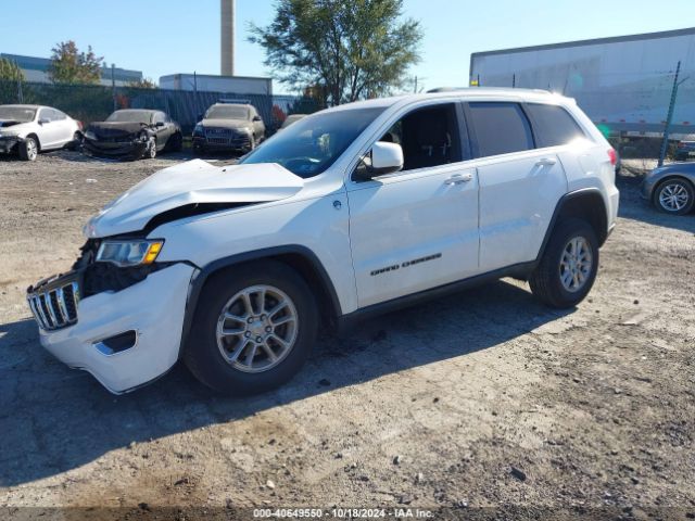 1C4RJFAG5JC111579 Jeep Grand Cherokee Laredo E 4x4