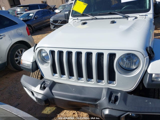 1C4HJXEN6JW193170 Jeep Wrangler Unlimited Sahara 4x4