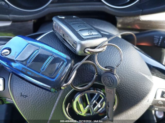 1VWBA7A30JC015747 Volkswagen Passat 2.0t Se