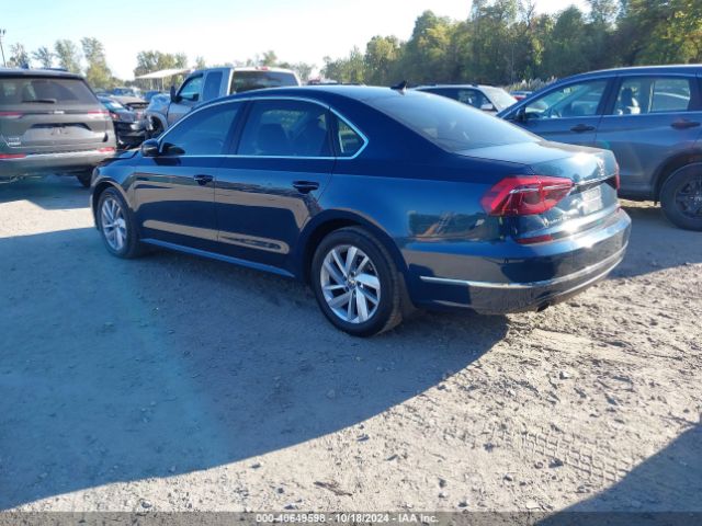 1VWBA7A30JC015747 Volkswagen Passat 2.0t Se