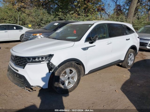 5XYRG4LC1NG118947 KIA SORENTO LX